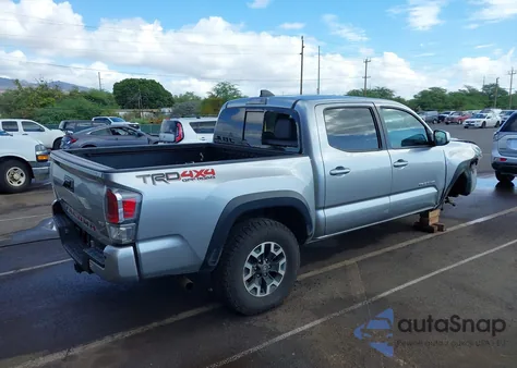 2022 Toyota Tacoma Trd Off Road z USA, uszkodzony, nr VIN 3TMCZ5AN2NM523129